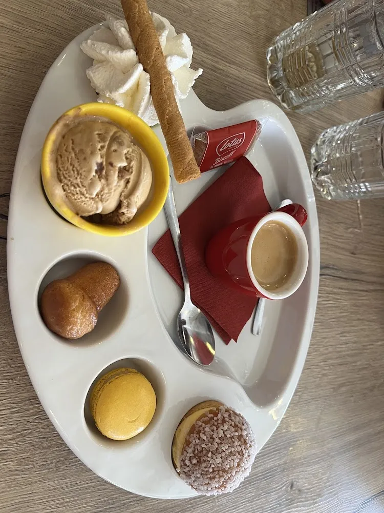 Café Gourmand